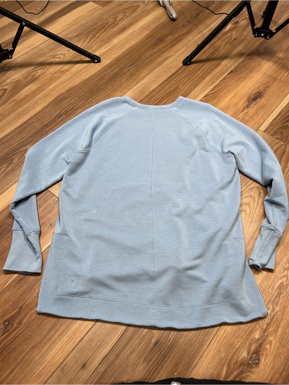 Athleta bundle of Mindset and coaster luxe sweatshirts size medium long sleeve - Picture 8 of 13